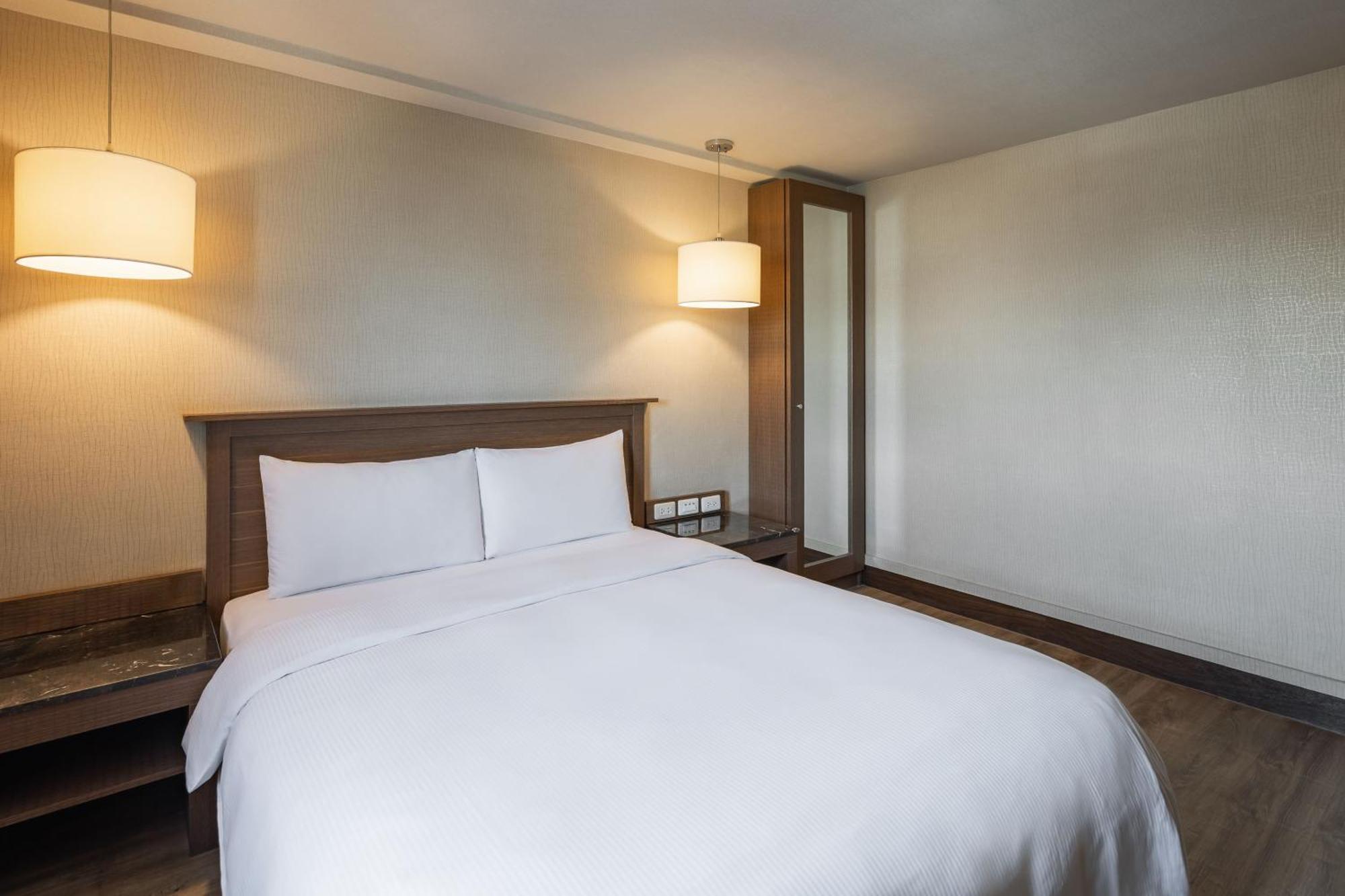 Kindness Hotel - Yuanlin Habitación foto